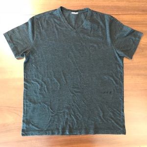 Lacoste v-neck t-shirt. Large